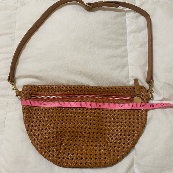 Clare V. Grande Fanny - Picture 4 of 10